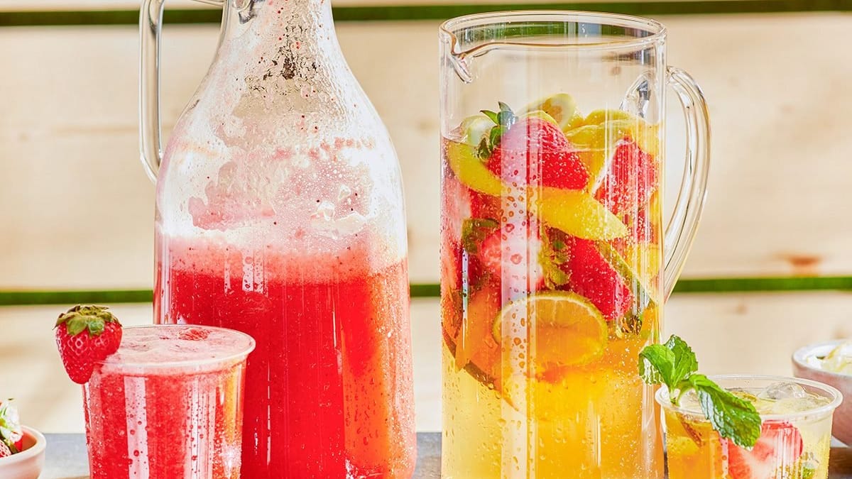 Batch Cocktails 101: How to Easily Serve Drinks to a Crowd