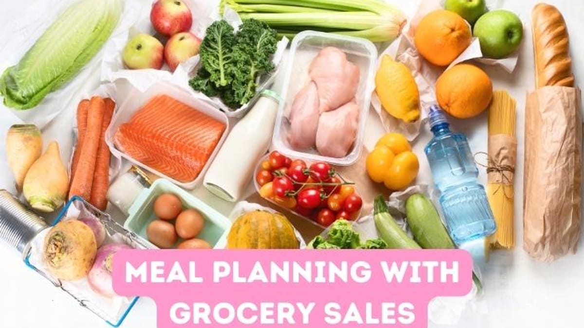 How to Plan a Week of Meals Around One Grocery Store Sale Flyer
