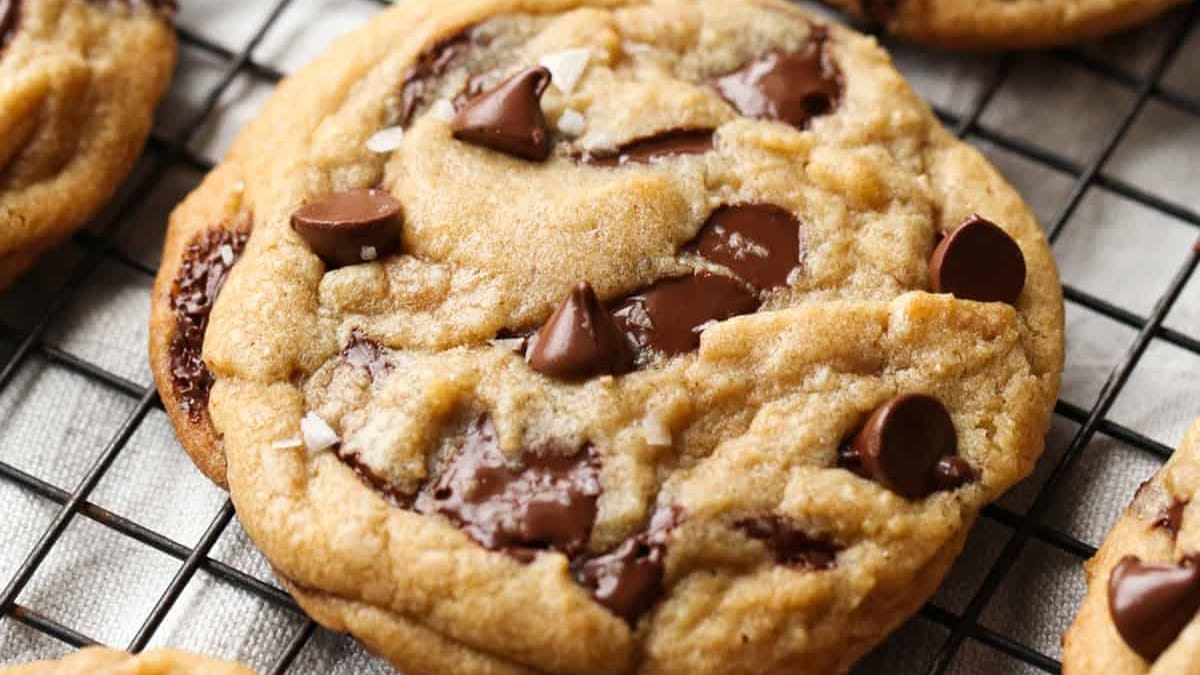 Why do recipes call for unsallted butter but then have you add salt?